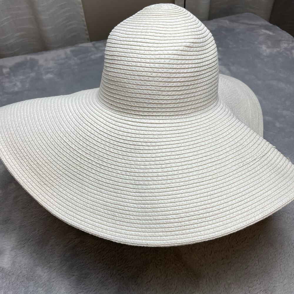The Hatter Company Floppy Sun Hat White Wide Brim Sunhat Beach Swim‎ Resort NWT